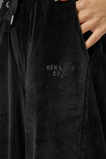 מכנסיים ארוכים קטיפה בגזרה ישרה בצבע שחור