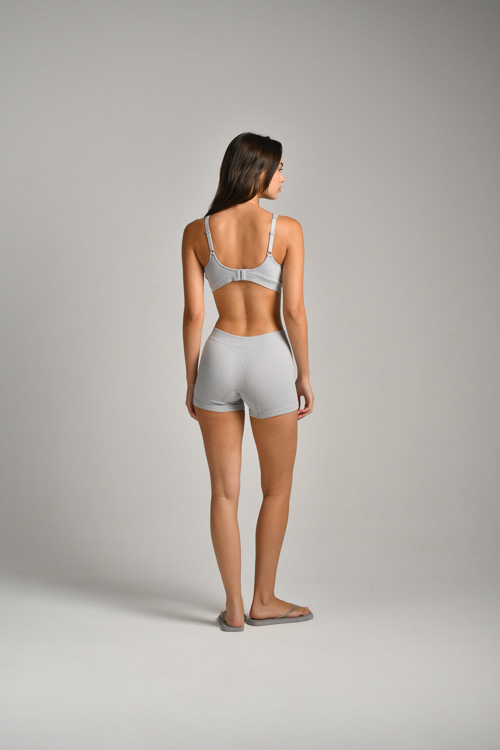 חזייה מרופדת מבד ריב 