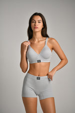 חזייה מרופדת מבד ריב 