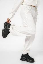 מכנסיים ארוכים ניילון בצבע קרם