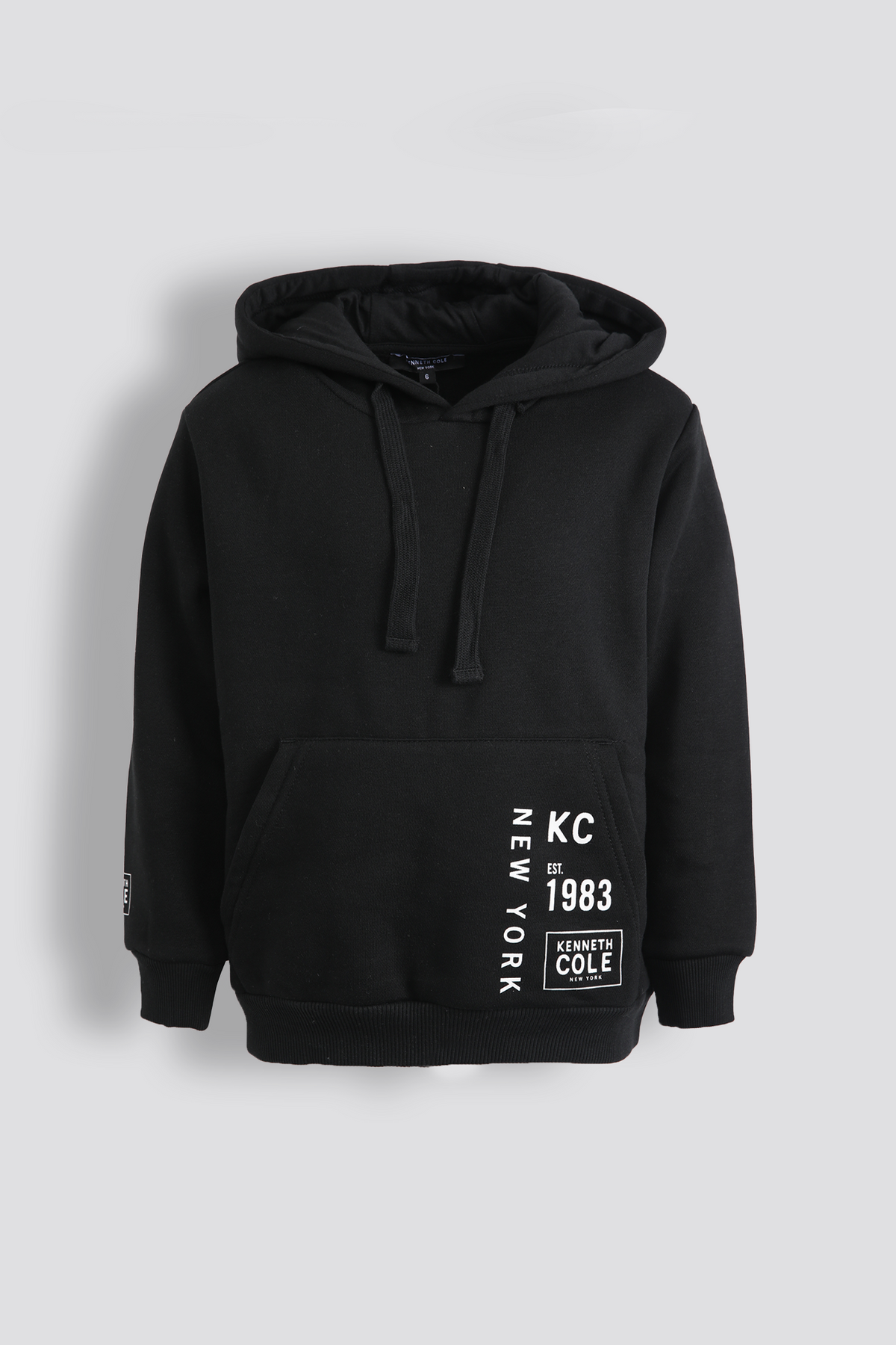 סווטשירט קפוצ'ון עם כיס קנגרו בצבע שחור