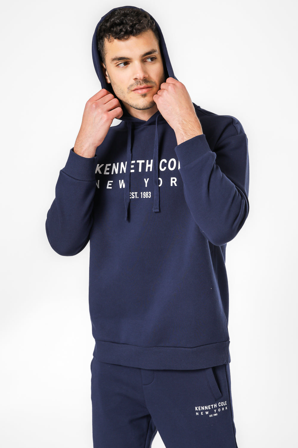 סווטשירט קפוצ'ון אוברסייז עם הדפס בחזית בצבע נייבי