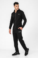 מכנסי טרנינג ארוכים בגזרה ישרה בצבע שחור