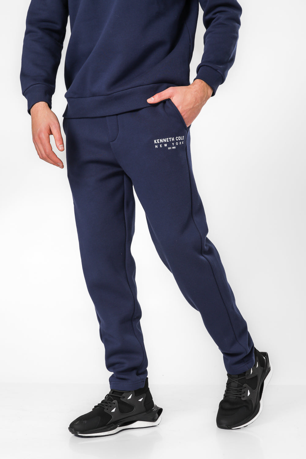 מכנסי טרנינג ארוכים בגזרה ישרה בצבע נייבי