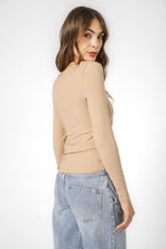 טופ אלסטי מפתח סירה בצבע לאטה