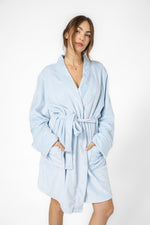 חלוק פלאפי לנשים בצבע תכלת