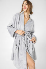 חלוק פלאפי לנשים בצבע אפור