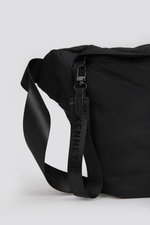 תיק פאוץ' לנשים