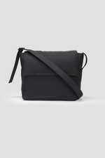 תיק צד ניילון בצבע שחור