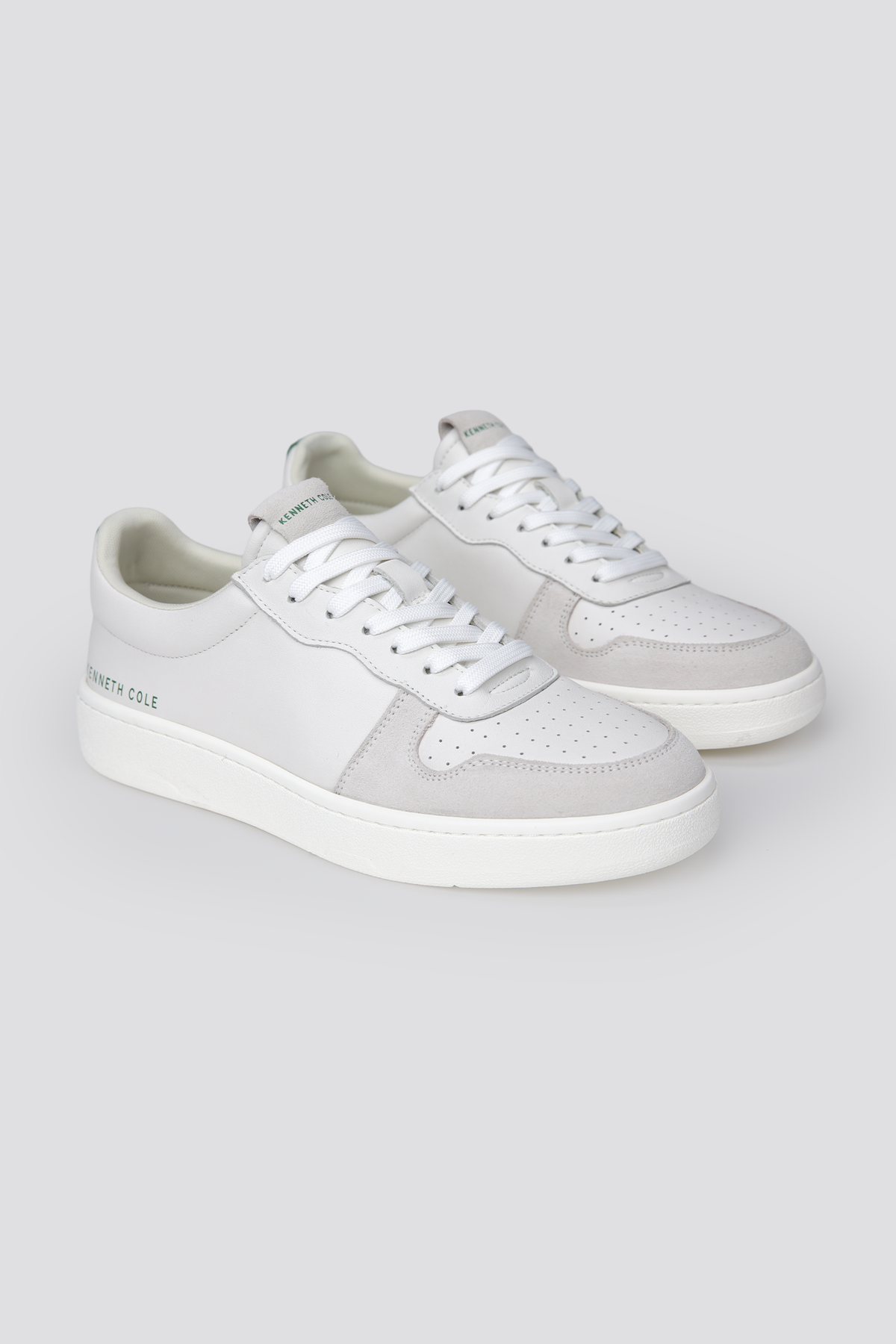 סניקרס עור בצבע לבן לגברים | קנת קול