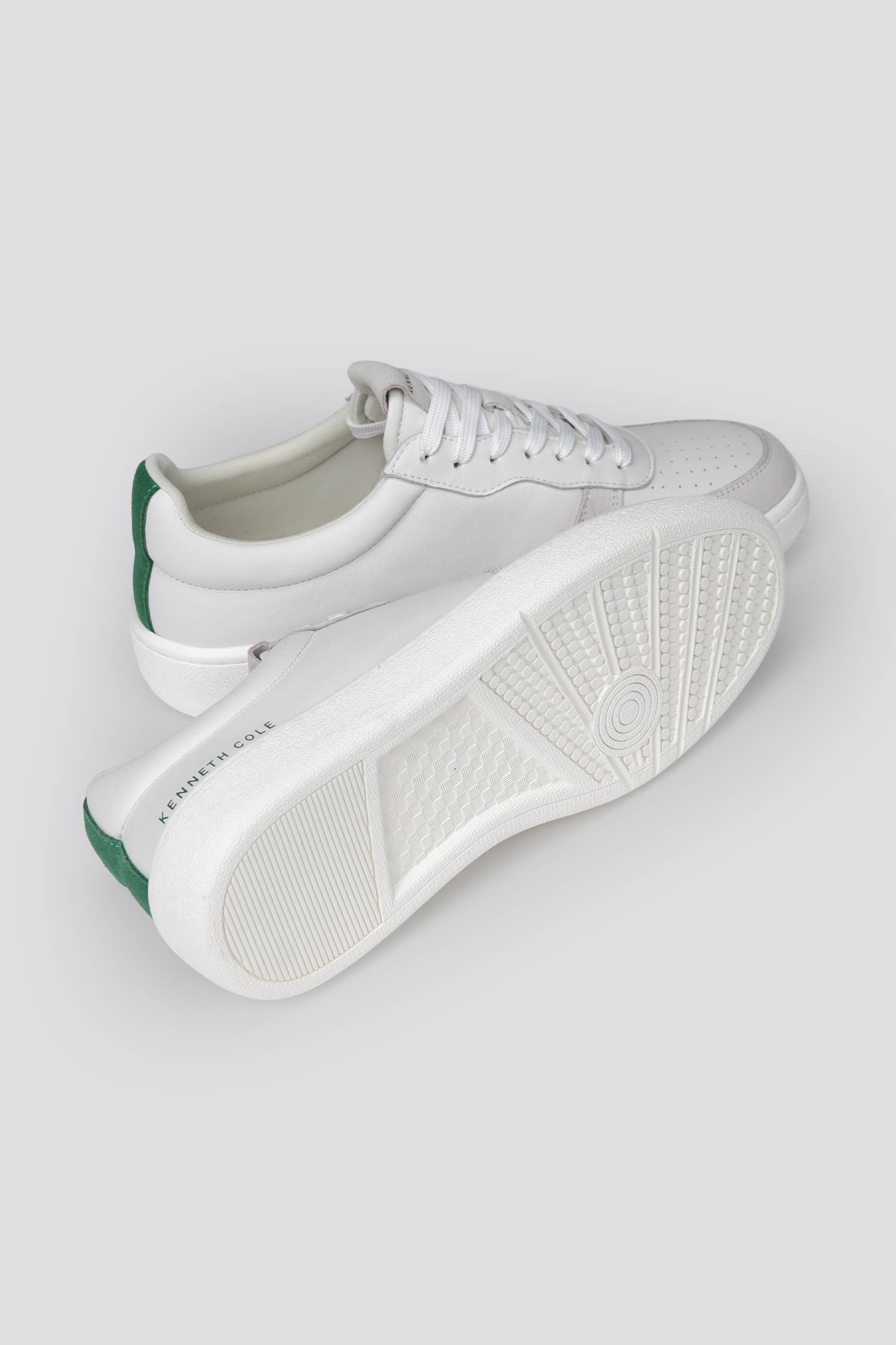 סניקרס עור בצבע לבן לגברים | קנת קול