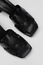 כפכפי פישרמן דמוי עור בצבע שחור