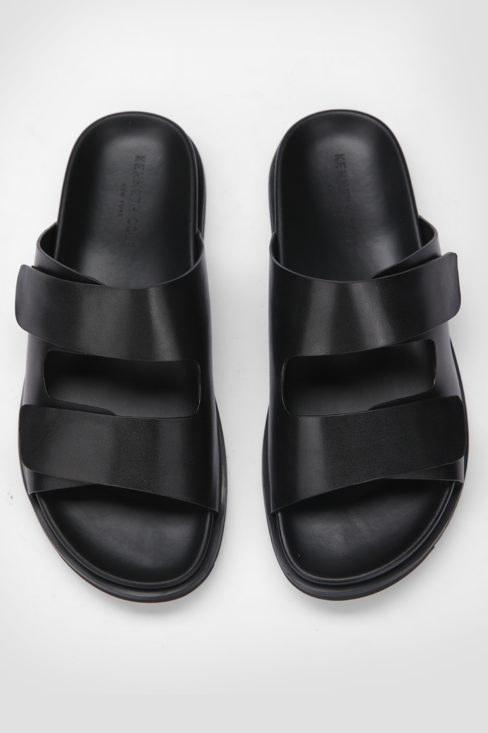 כפכפי עור לגברים בצבע שחור