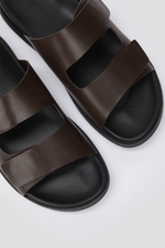 כפכפי עור לגברים בצבע חום