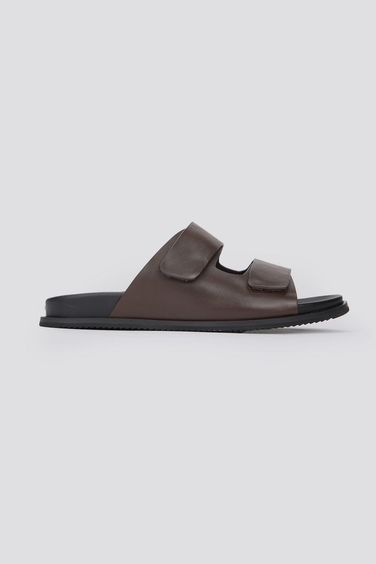 כפכפי עור לגברים בצבע חום