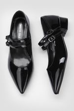 נעלי סירה שפיץ גימור מבריק בצבע שחור