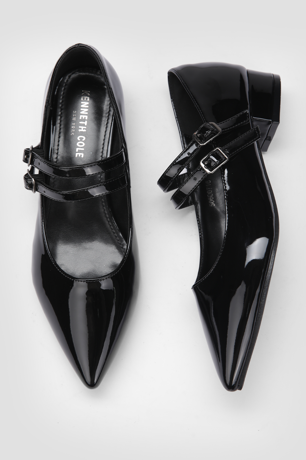 נעלי סירה שפיץ גימור מבריק בצבע שחור