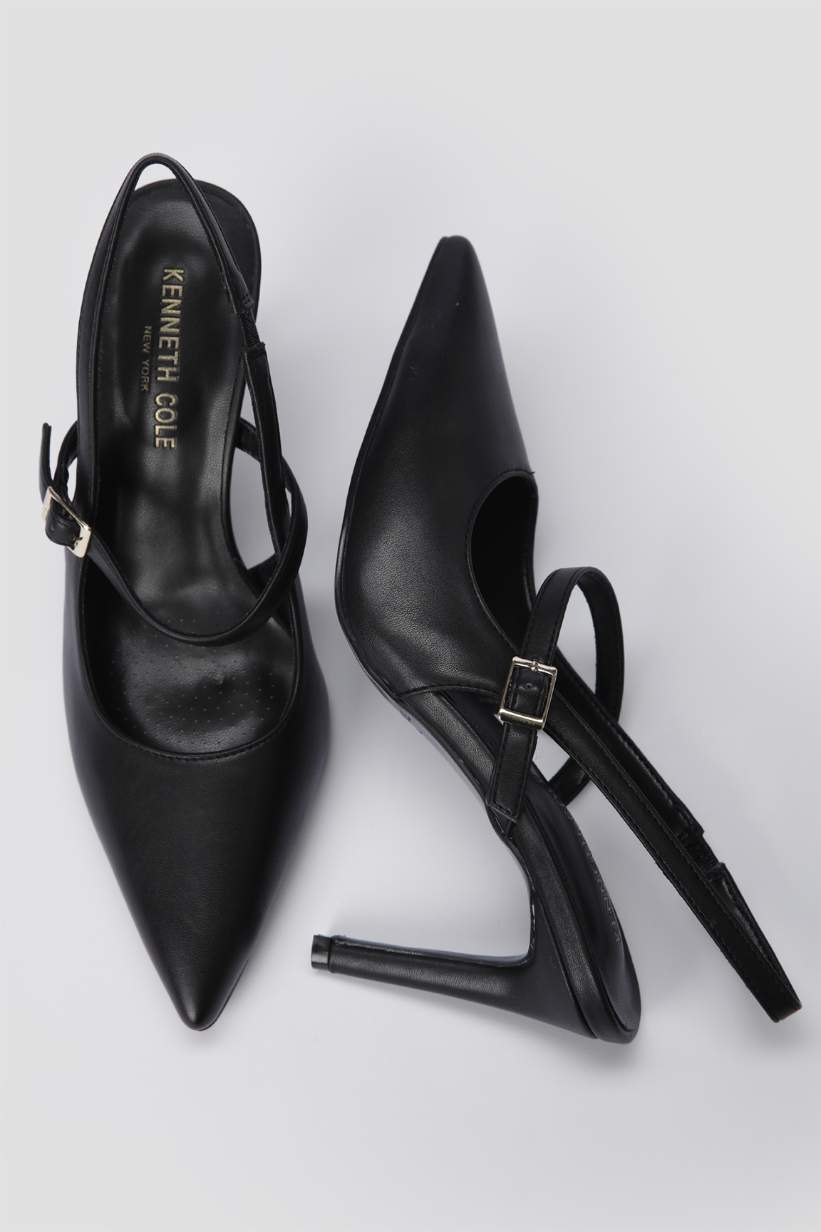 נעלי עקב שפיץ' דמוי עור בצבע שחור