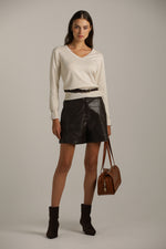 חגורת עור בעיצוב מנוחש | קנת קול