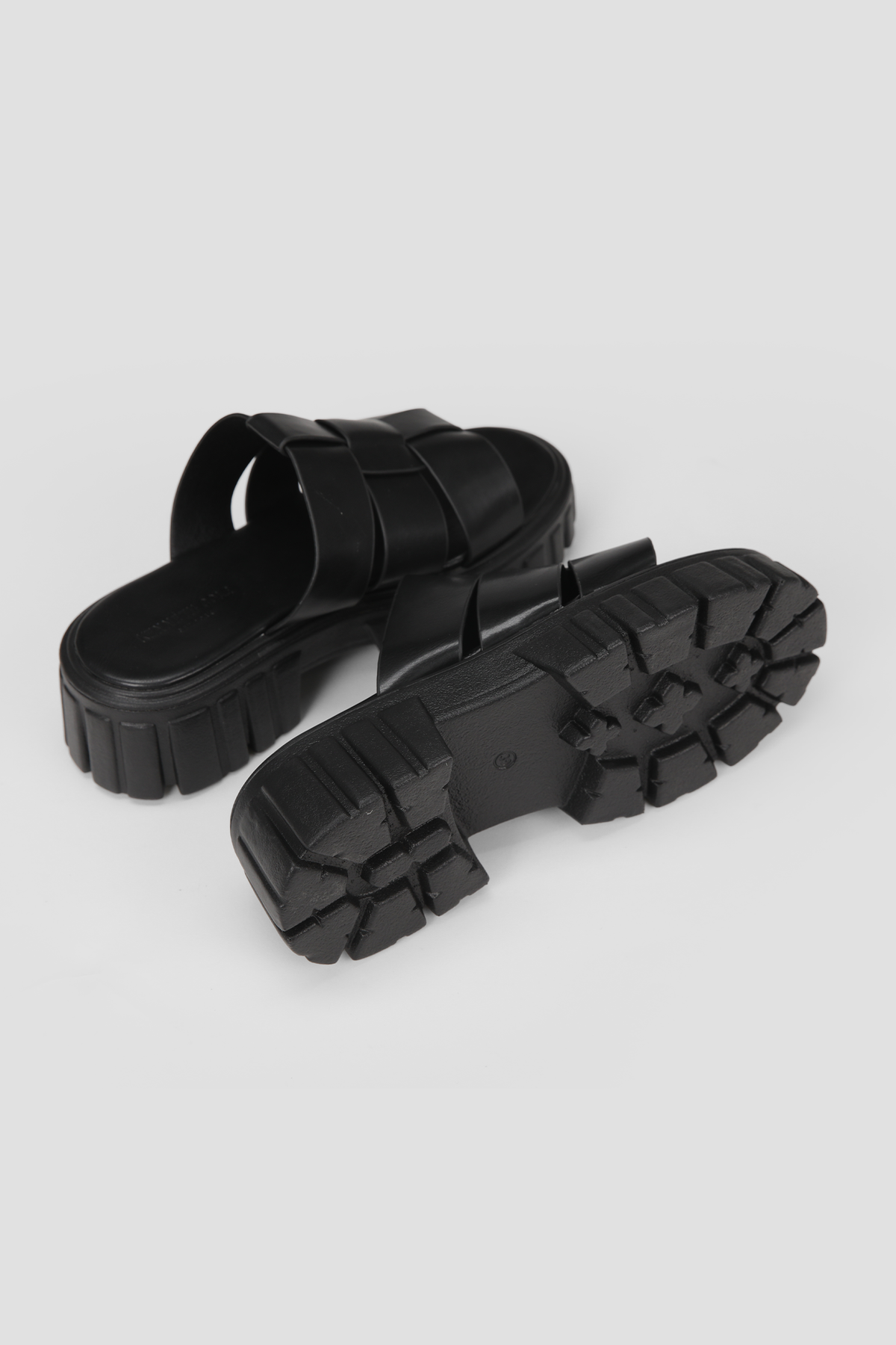 סנדל נשים פלטפורמה