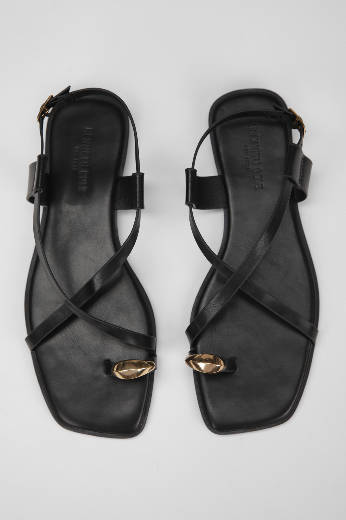 סנדל נשים שטוח