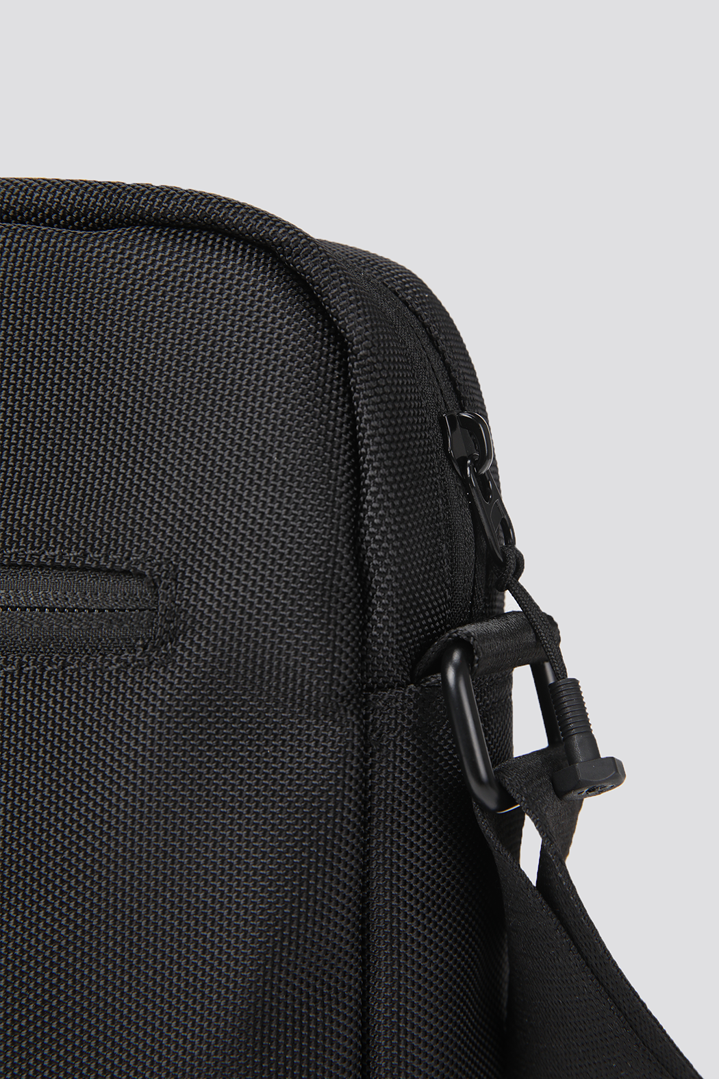 תיק קרוס גברים MEN'S CROSSBODY