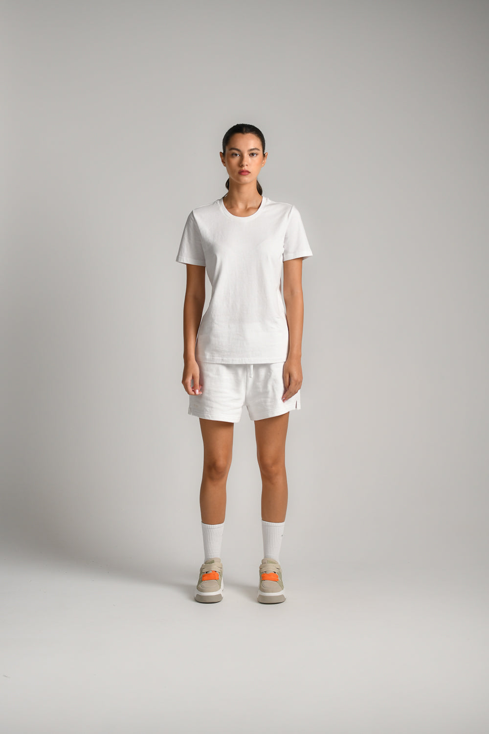 טישירט בייסיק צווארון עגול