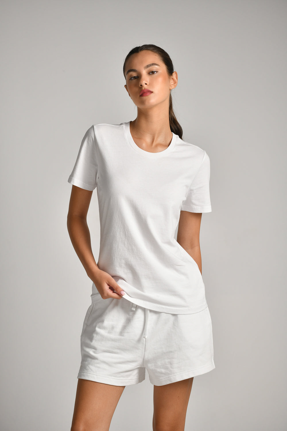 טישירט בייסיק צווארון עגול