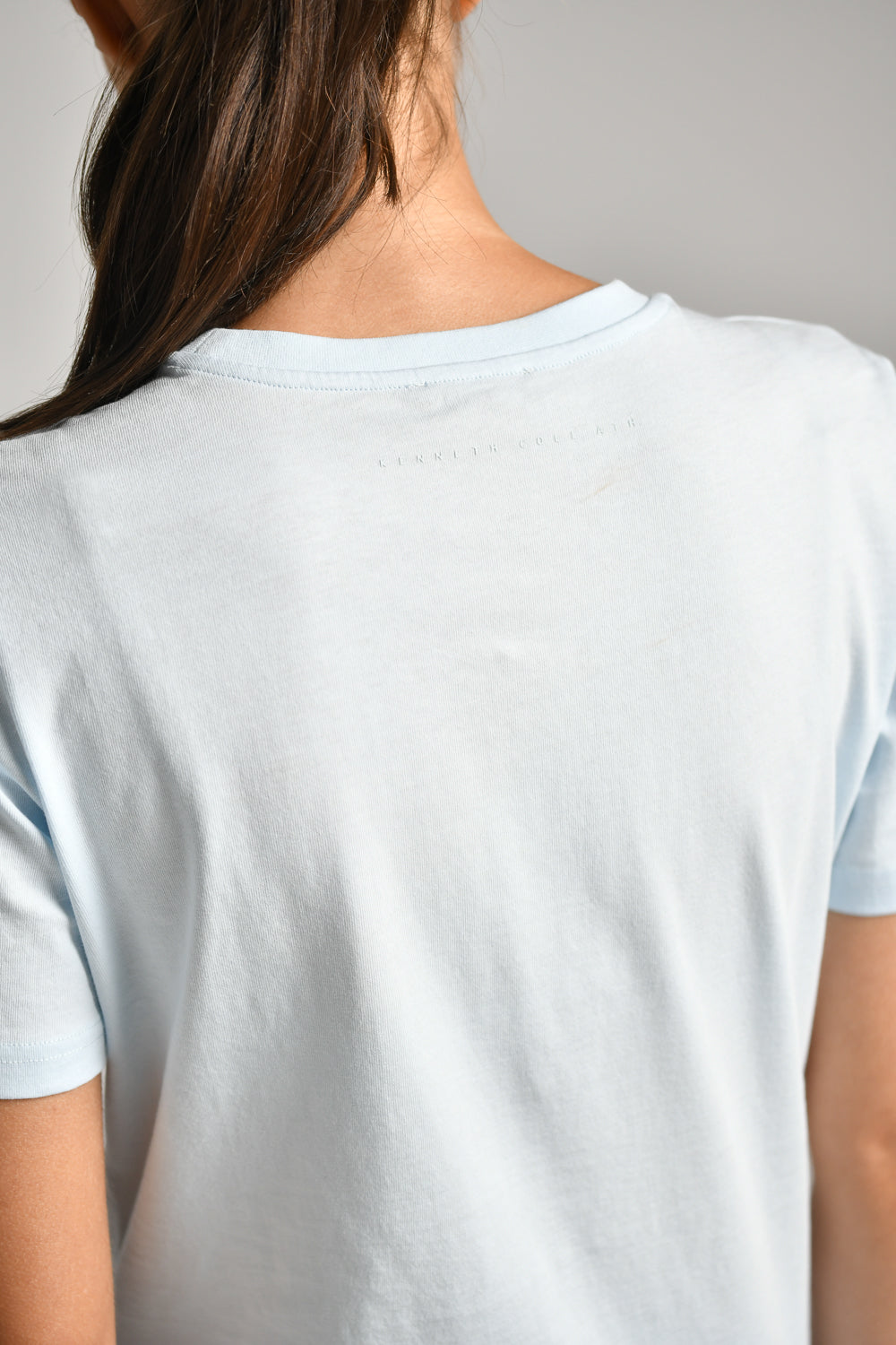 טישירט בייסיק צווארון עגול