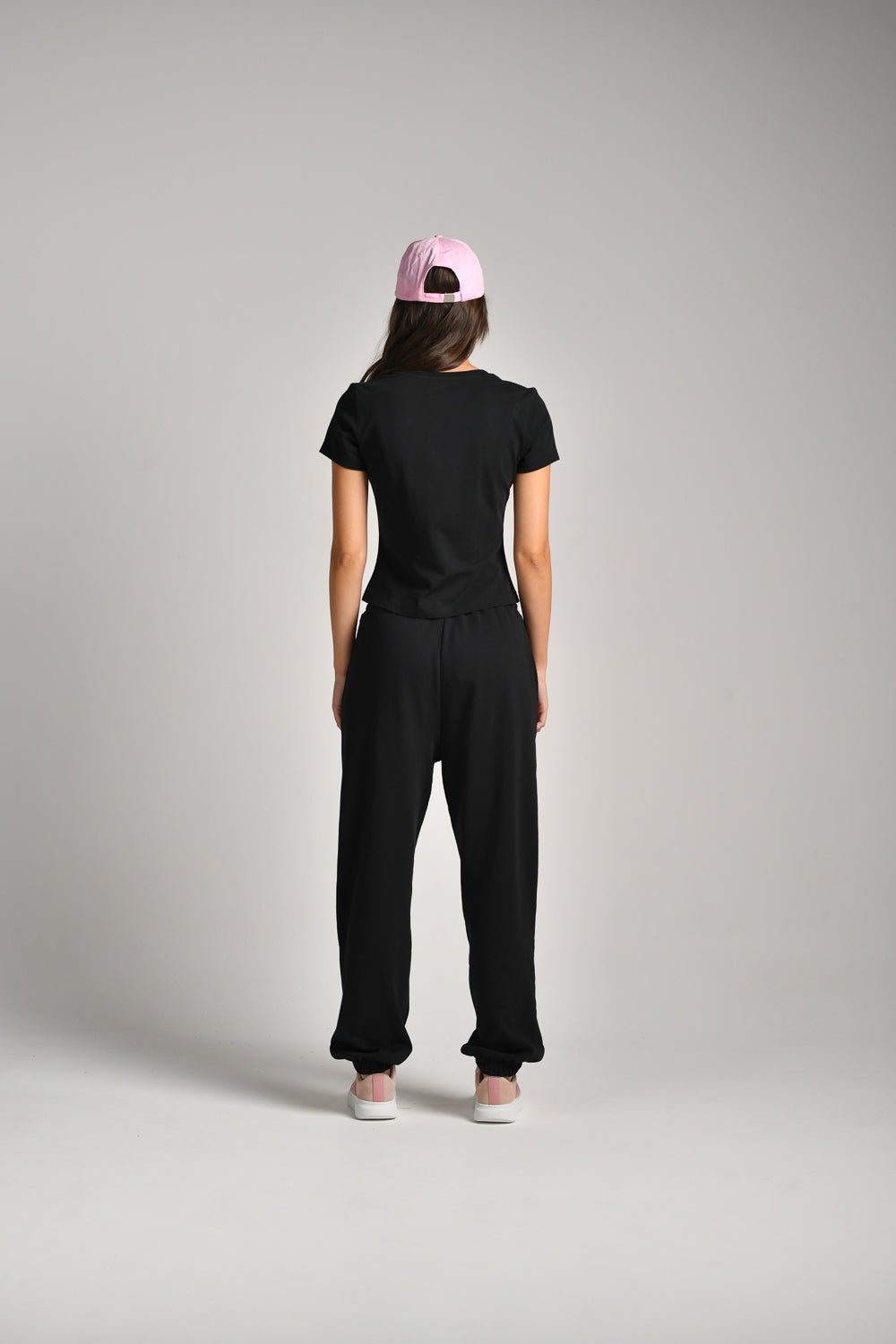 טישירט בייסיק צמודה