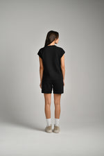 חולצה ללא שרוולים לנשים