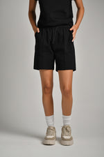 מכנסי שורט בייסיק לנשים