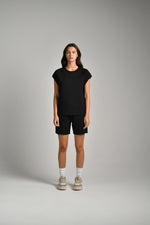 מכנסי שורט בייסיק לנשים