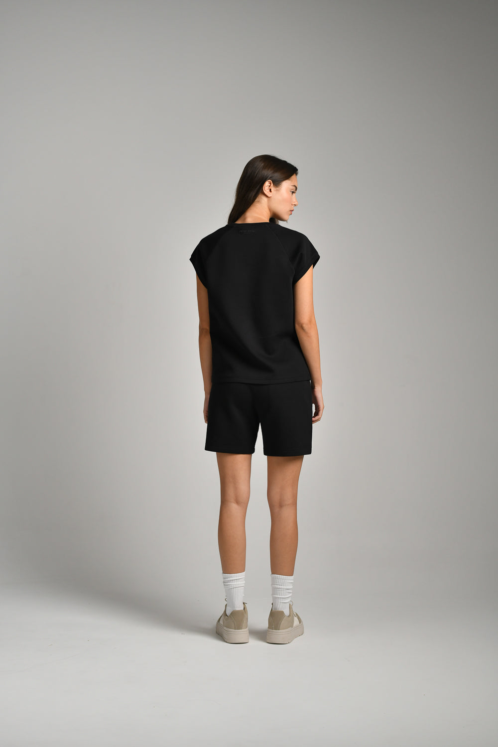 מכנסי שורט בייסיק לנשים