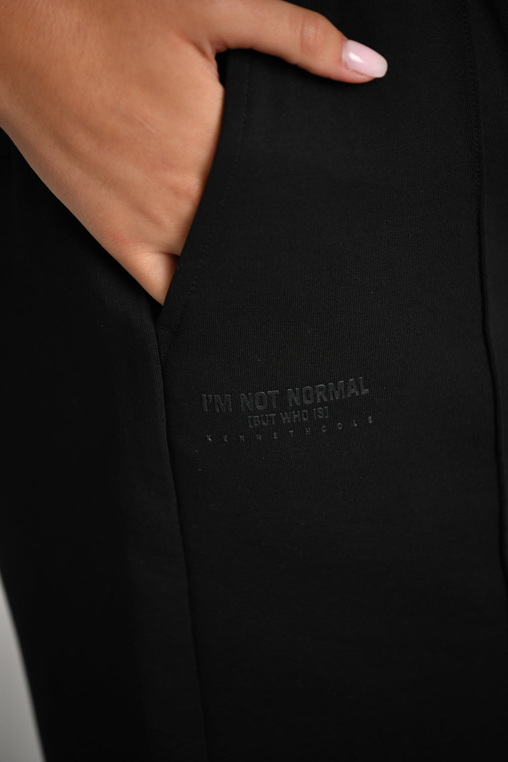 מכנסי שורט בייסיק לנשים