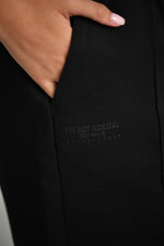 מכנסי שורט בייסיק לנשים