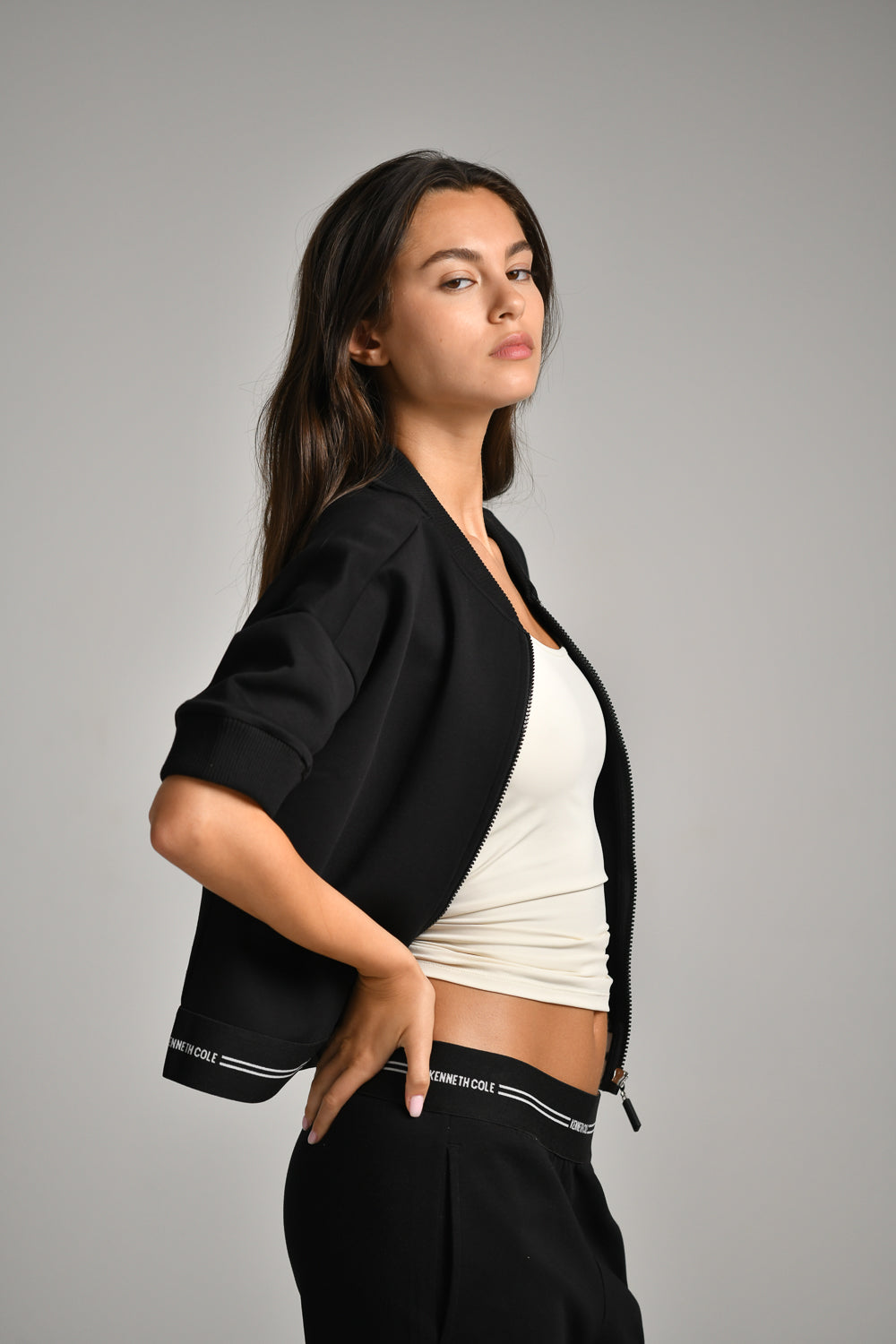 ג'קט עם שרוולים קצרים