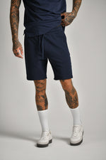 מכנסיים קצרים