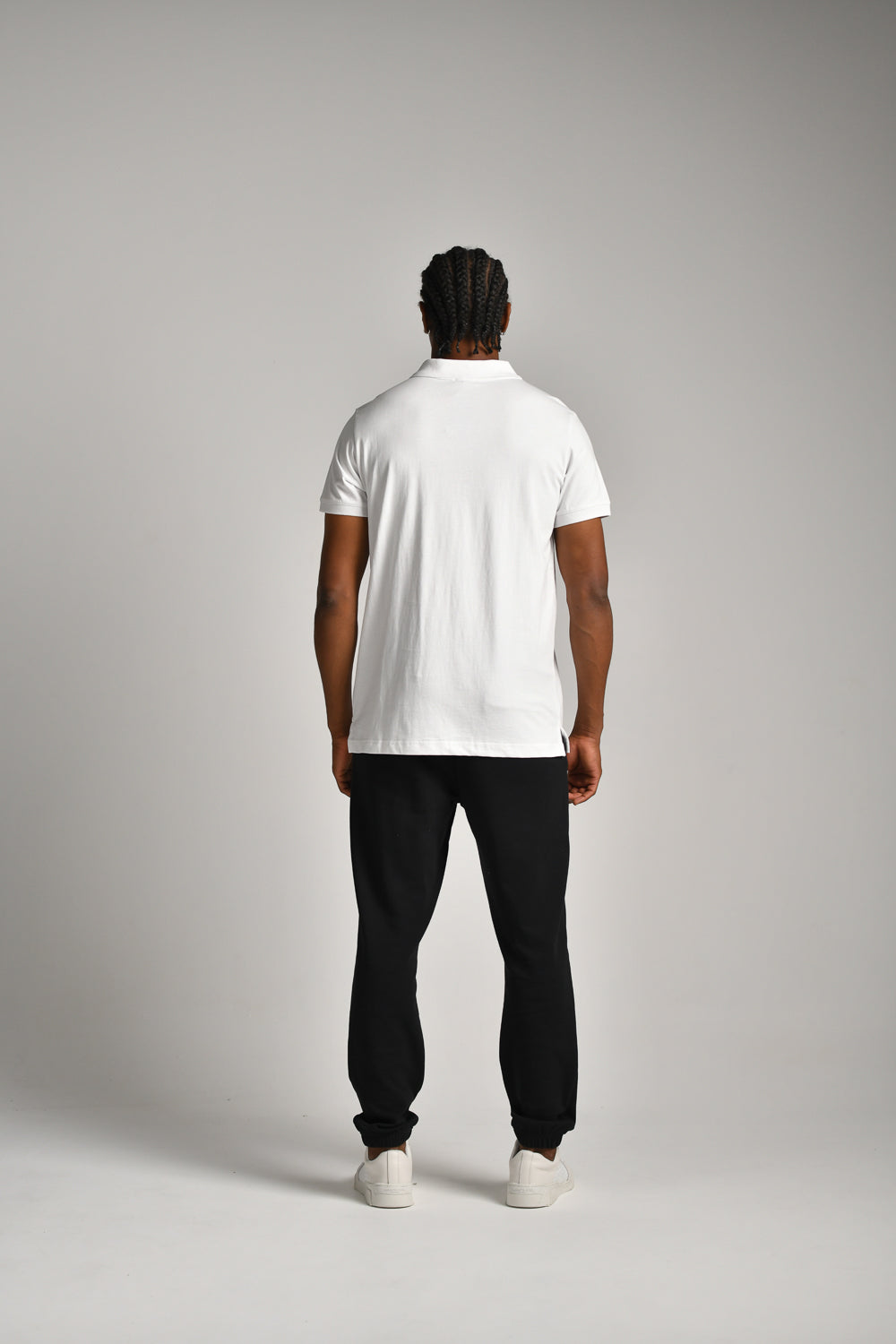 חולצת פולו קצרה