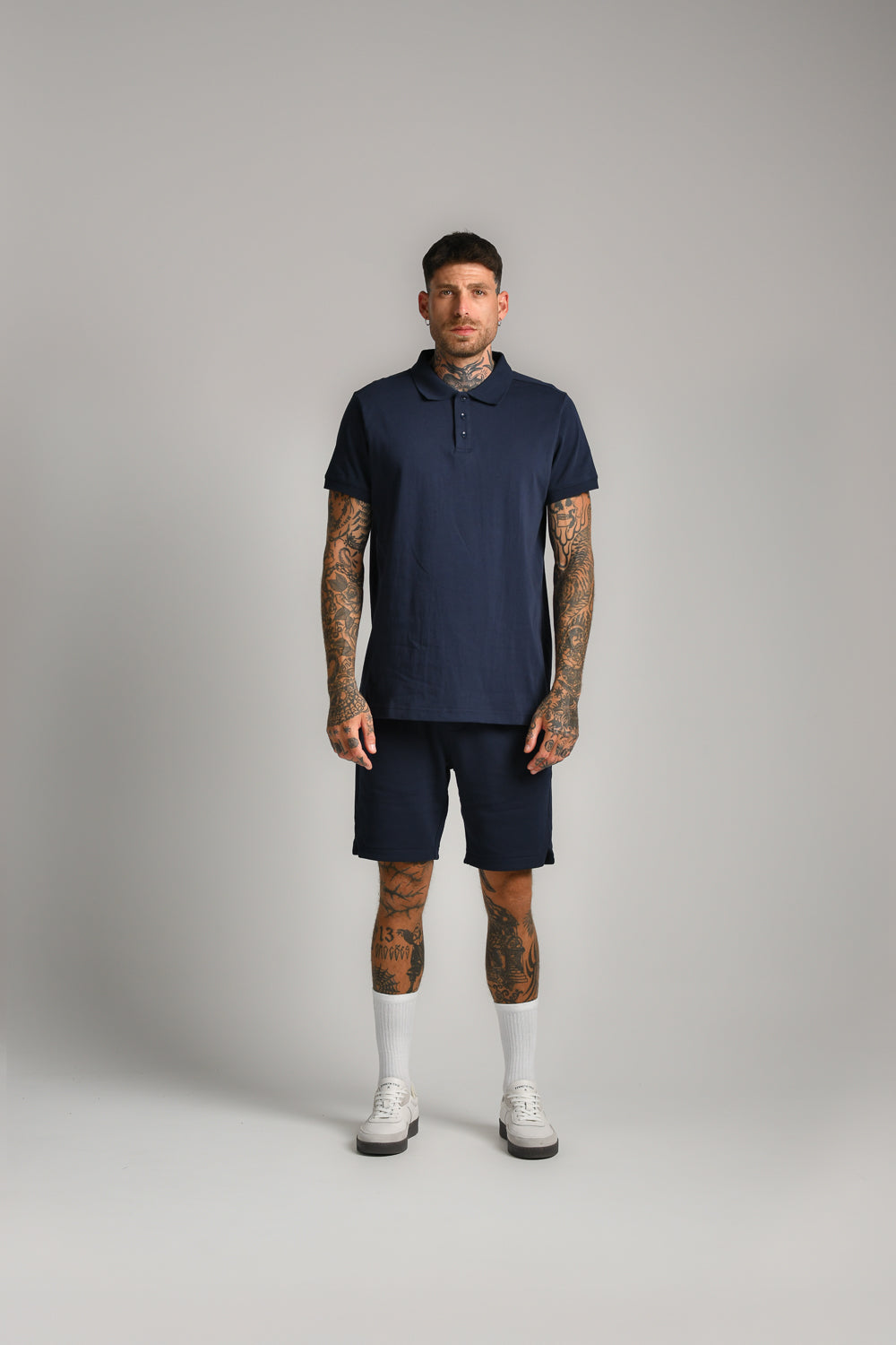 חולצת פולו קצרה