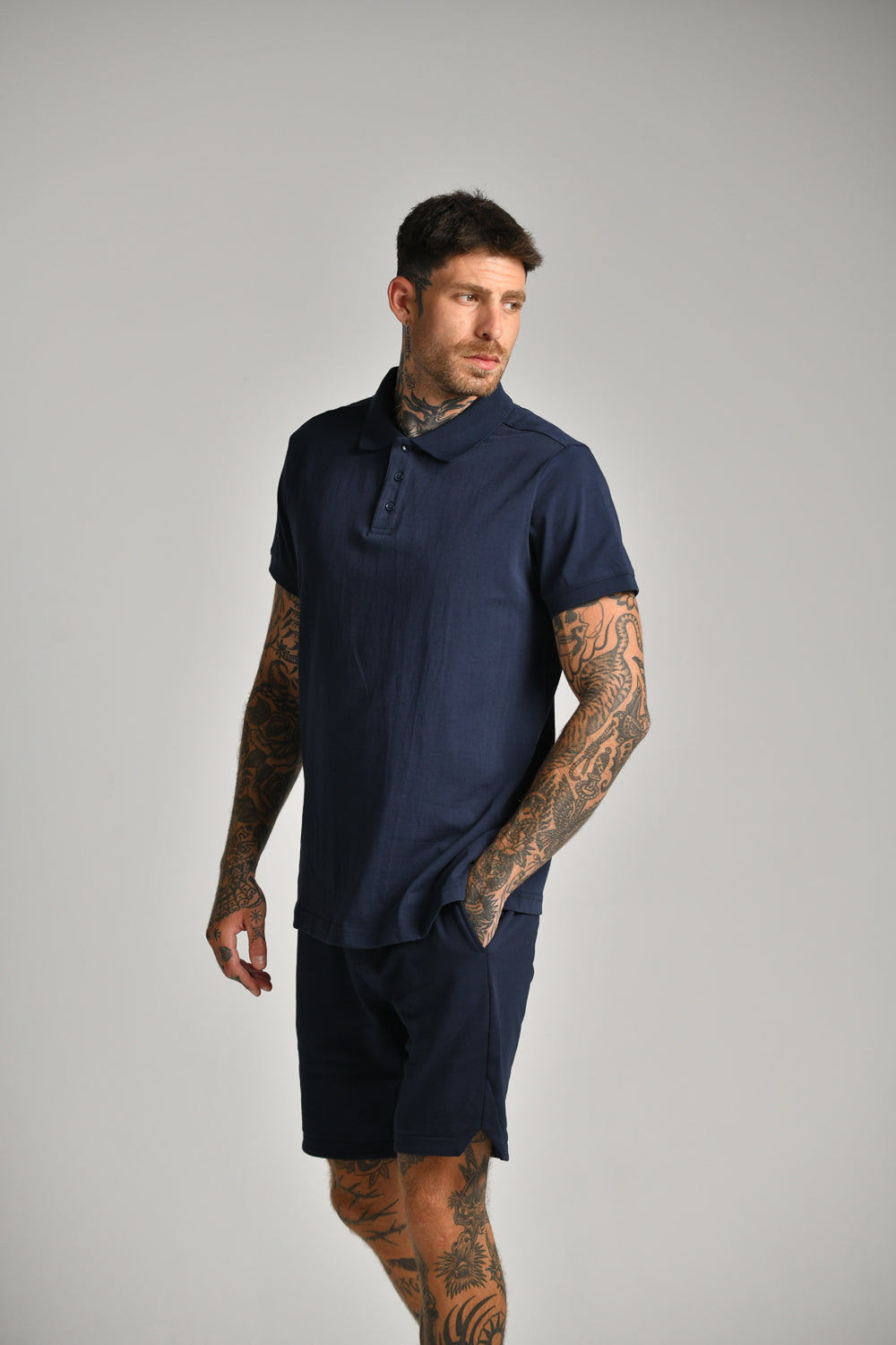 חולצת פולו קצרה