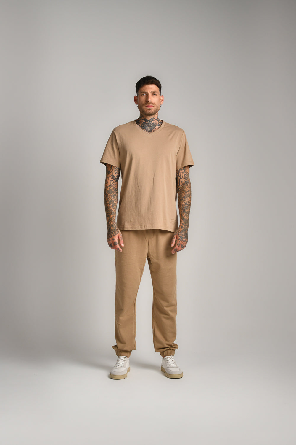 טישירט בייסיק קצרה