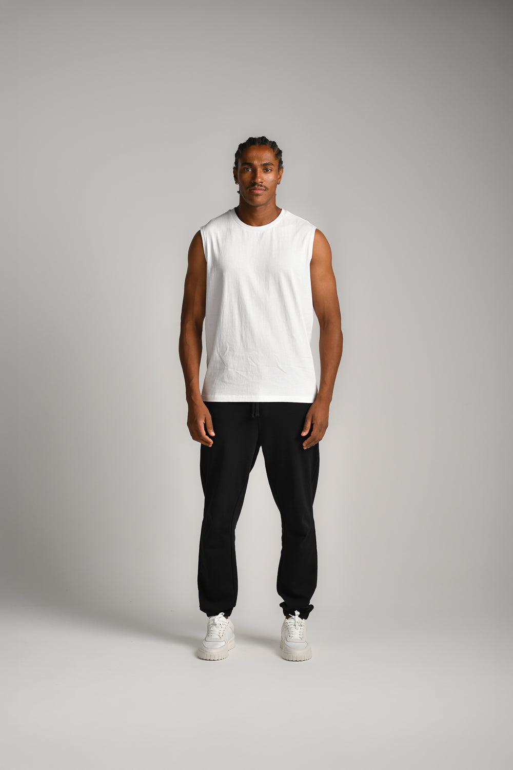 חולצת ללא שרוולים