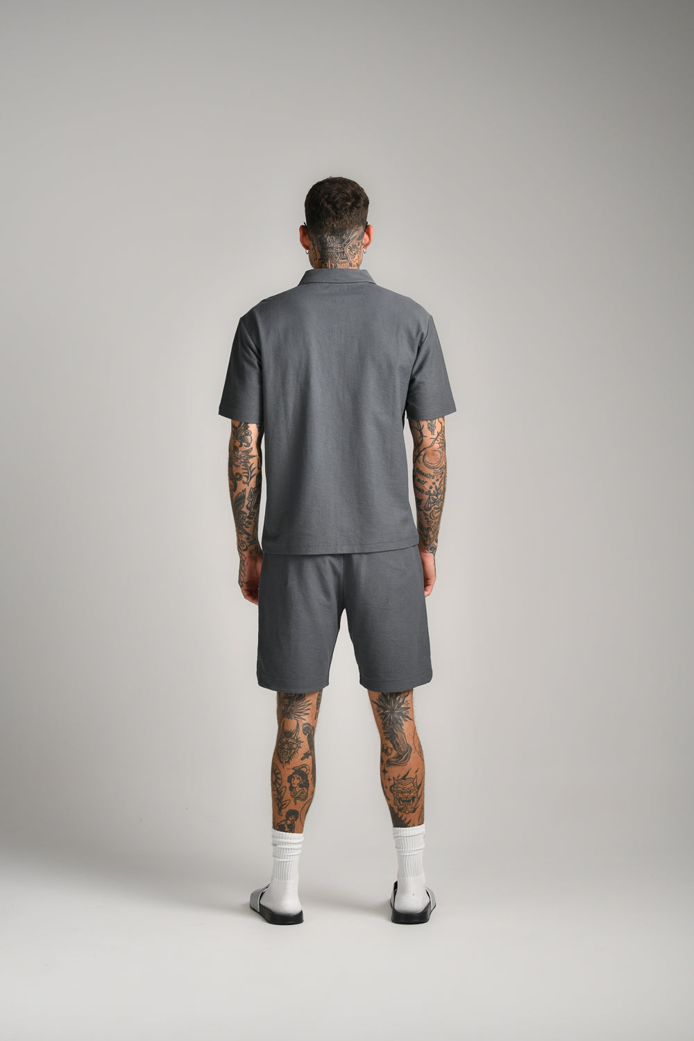 מכנסיים קצרים עם גומי 