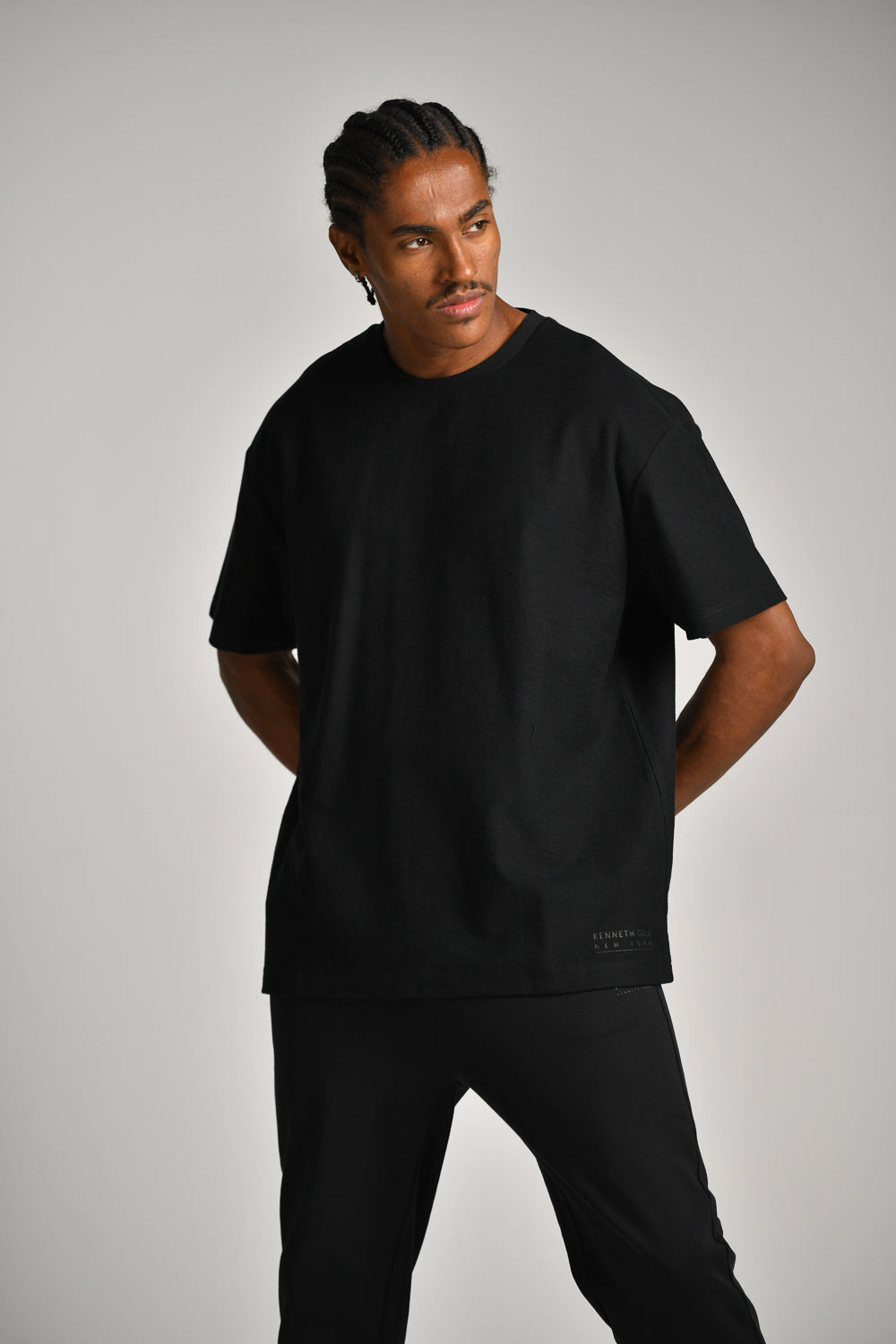 חולצת אובר סייז קצרה