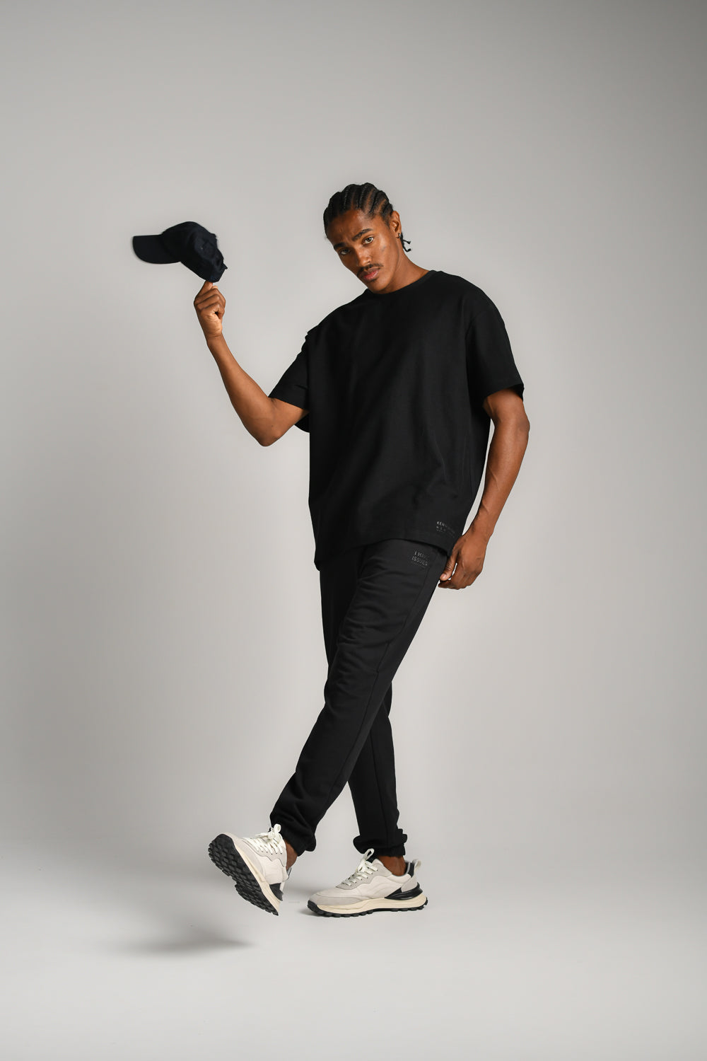 חולצת אובר סייז קצרה