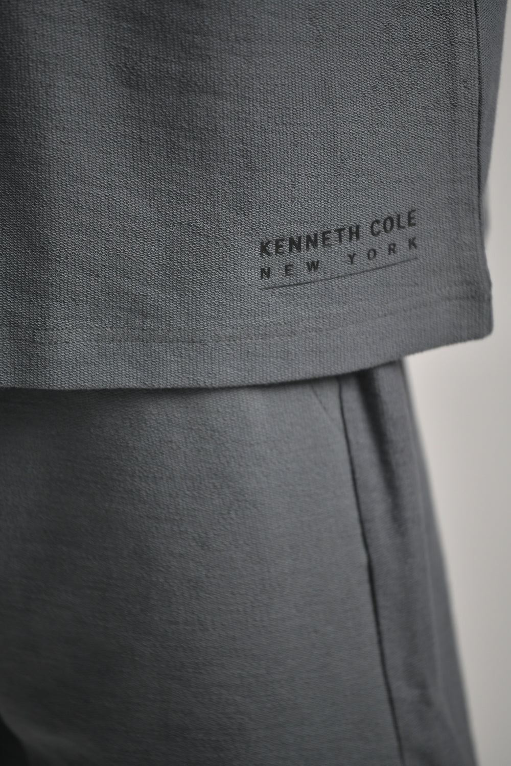 חולצת אובר סייז קצרה