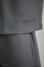 חולצת אובר סייז קצרה