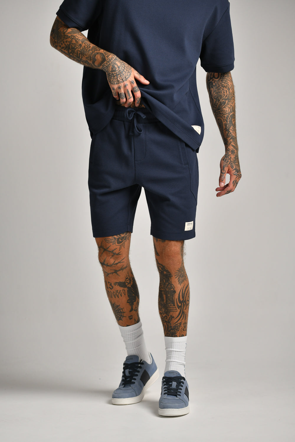 מכנסי שורט לגברים