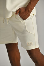 מכנסי שורט לגברים